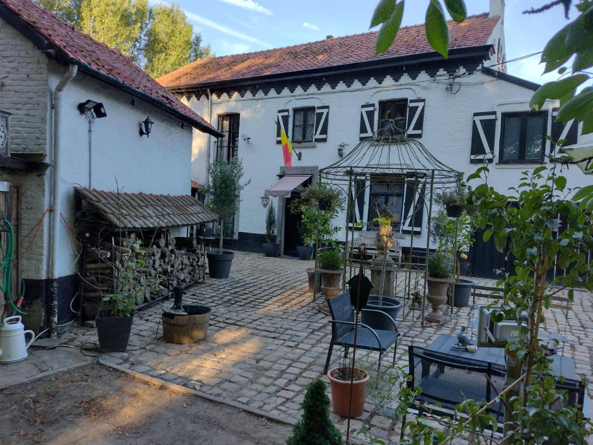 Moulin De Moxhe Micro Gite Et Gite - Bed & Dreams Exterior photo